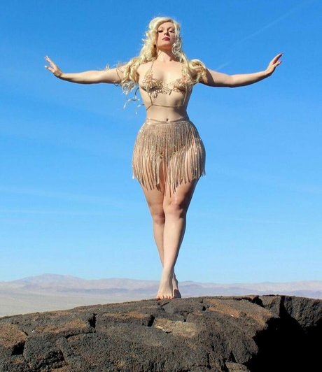 amethystfaymusic nude model gallery