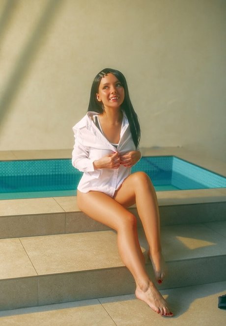 Kavaynayakote pretty actress image