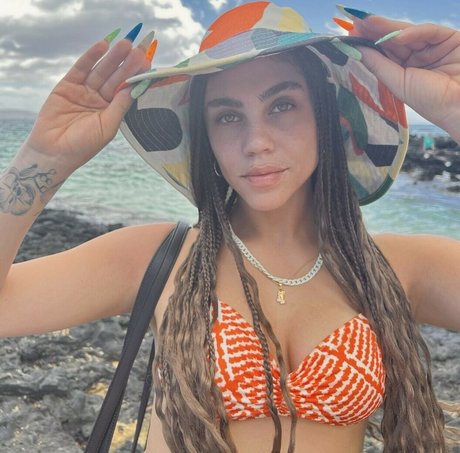 chubby redhead onlyfans pornographic image