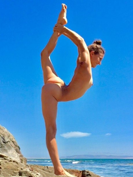 Liz Crosby best model photos