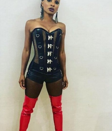 Shanola Hampton naked star pictures