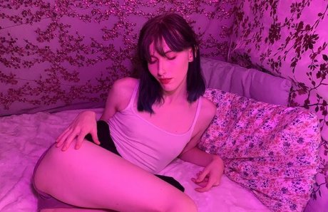 Starlite Anise exclusive pornstar gallery