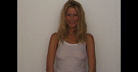 Claudia Schiffer beautiful star images