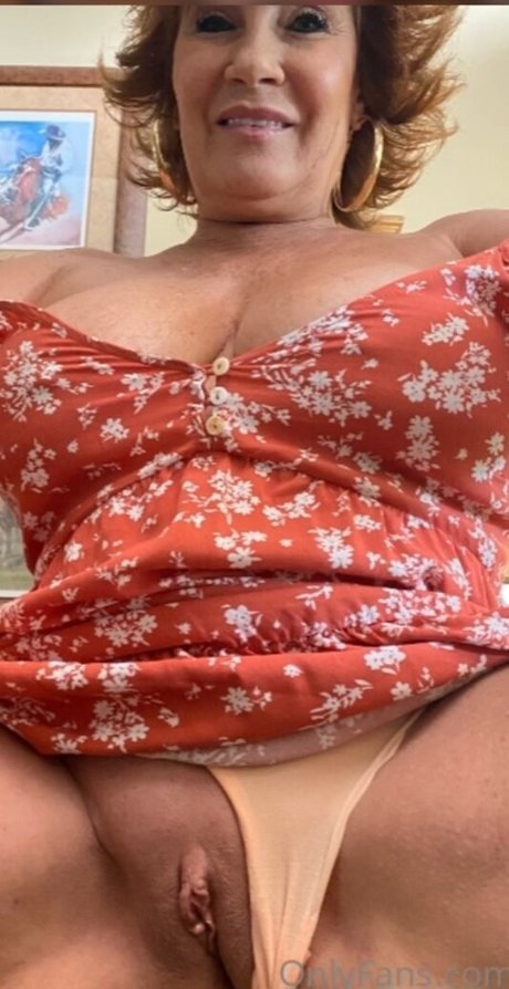 Dixie Dauphin nice star image