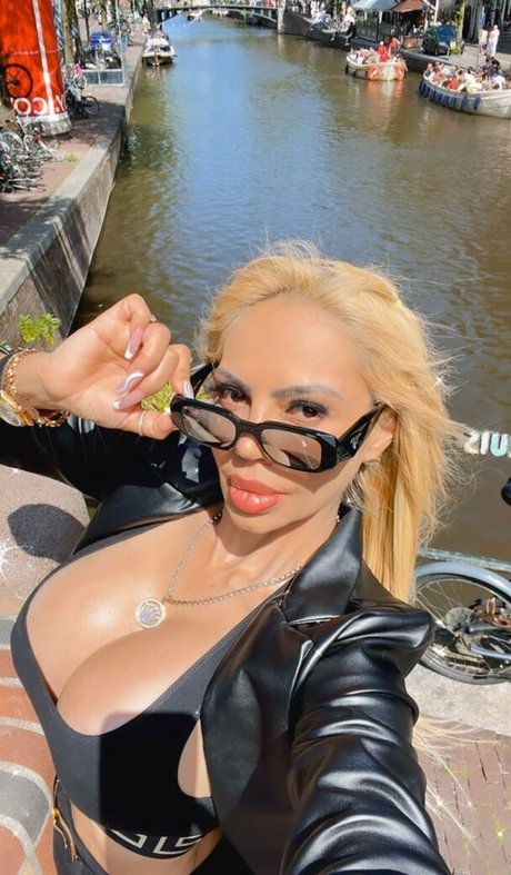 Alexa Mena pornstar nude gallery