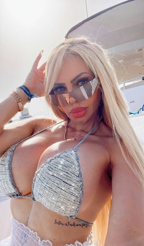 Alexa Mena top actress photos