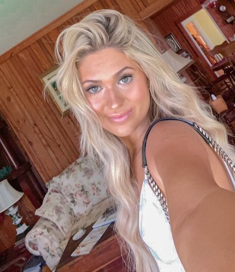 Alyssa Schoener perfect model galleries