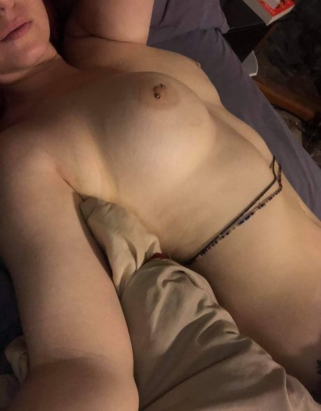 Vixen8474 pornstar free img