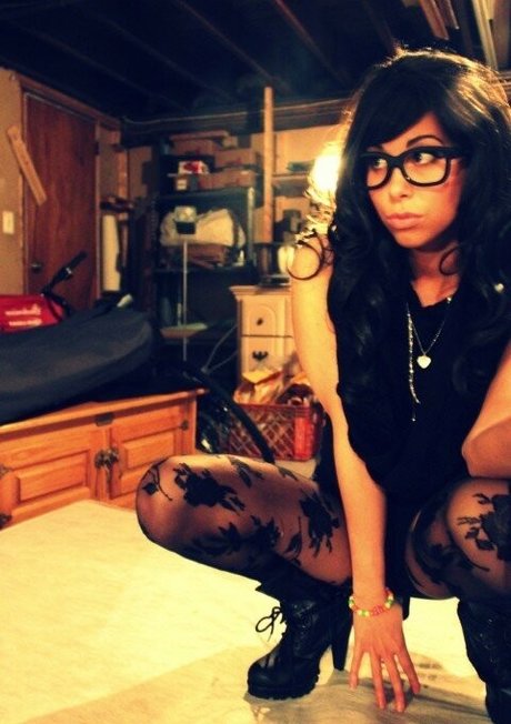 Shoe0nhead model erotic photos