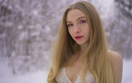 sirililia pornstar nudes image