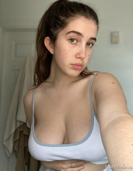 Molly Barkasy exclusive pornstar pictures