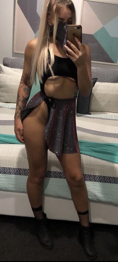 Kellykoopman model nudes image