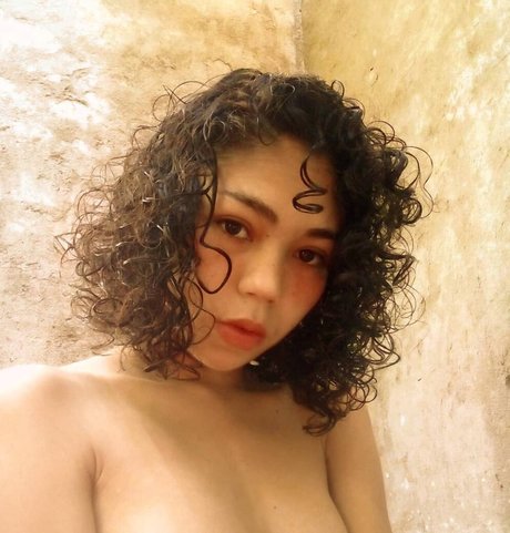 Maiyagami free actress gallery