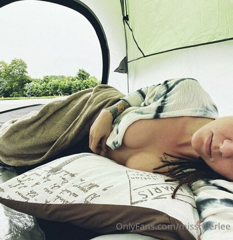 missriverlee89 model erotic photo