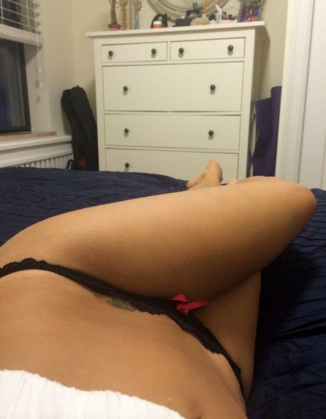 Jackie Cruz model naked pic