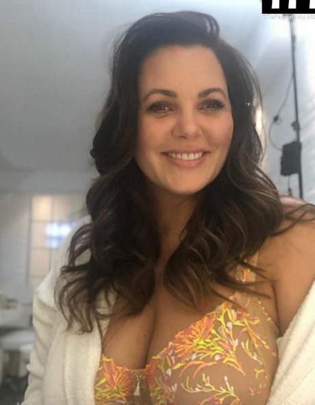 Paula Lambert model galleries