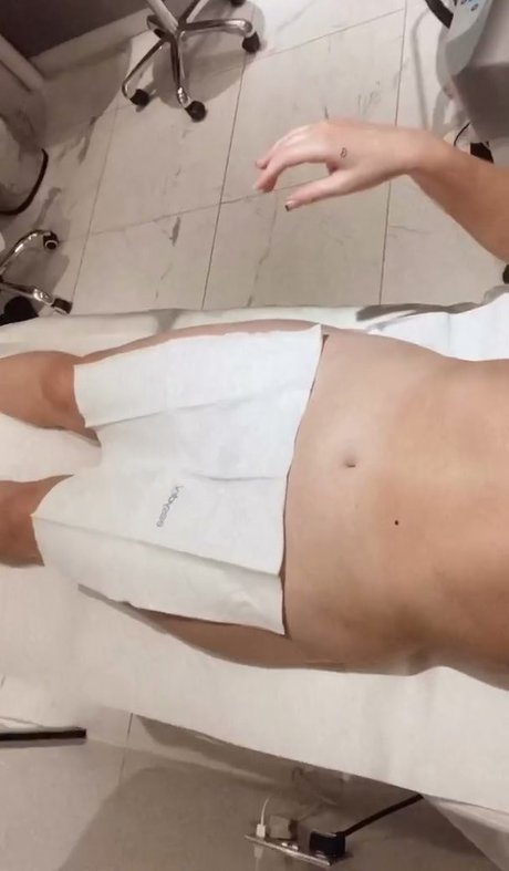 Helen Scott model nudes gallery