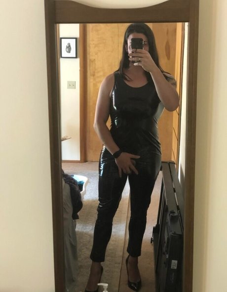 Ms Amber Guesa hot pornstar pics