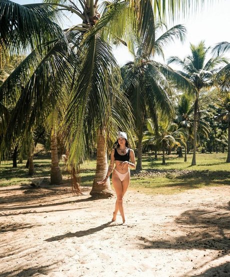 Valentina Acosta Giraldo hot actress image