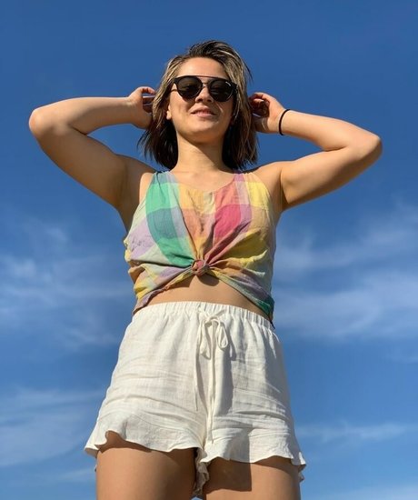 Gronya Somerville hd star pics