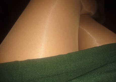 Mariam Ariday sexy actress photo