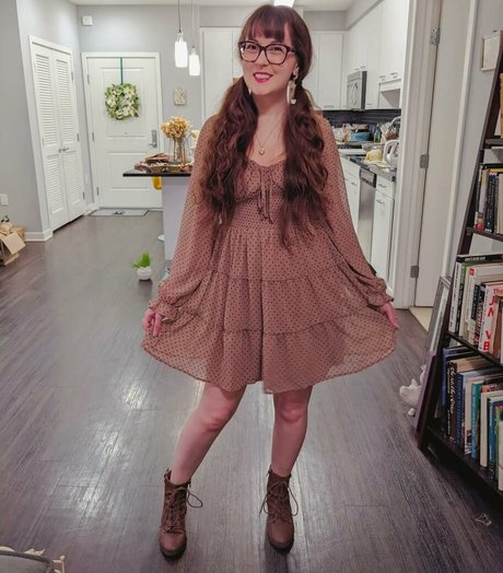 Skirtzzz pornstar top images