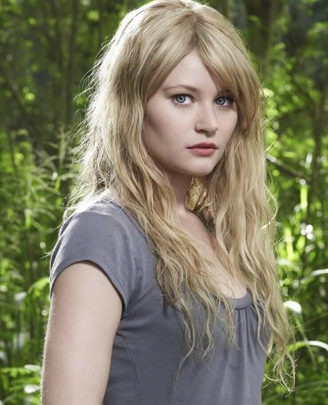 Emilie De Ravin hd actress image
