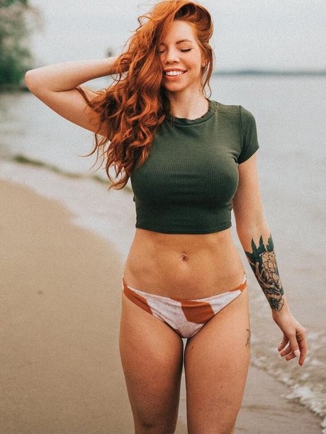 Ashleynmaynard beautiful pornstar photo