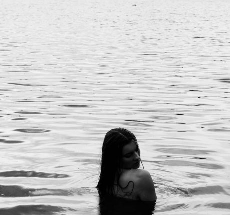 Jasmin Lutke model high quality img