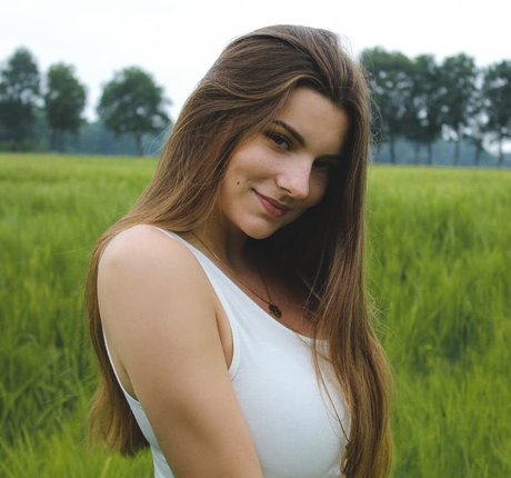 Jasmin Lutke star free image