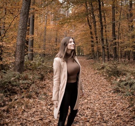 Jasmin Lutke exclusive actress archive