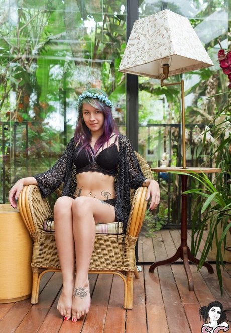 Wingsweak pornstar erotic archive