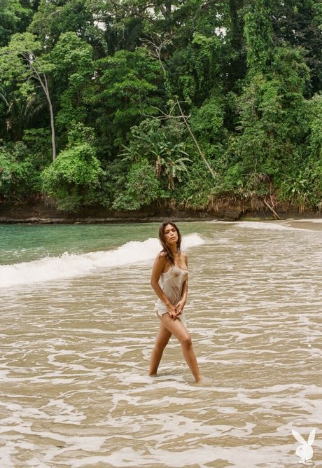 Geena Rocero naked star pic