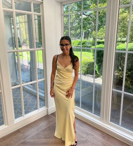 tiny onlyfans naked pic