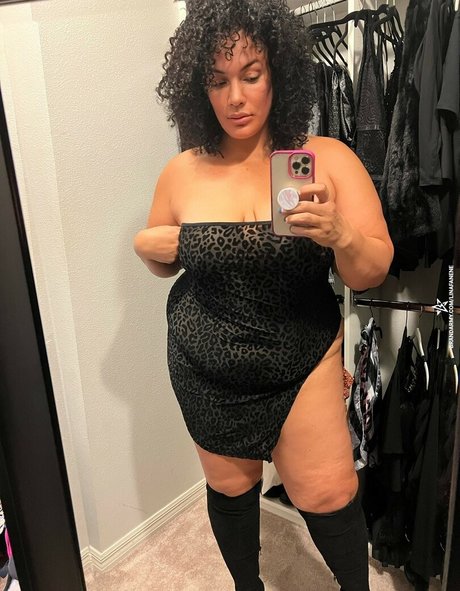 Nia Jax Lina Fanene nudes star pics