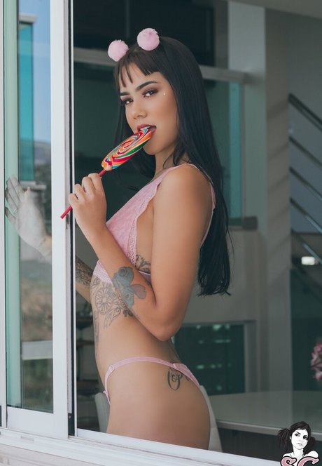 Lolla SG xxx pornstar photos