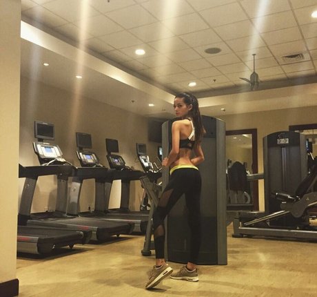 ohwhatafox erotic star images