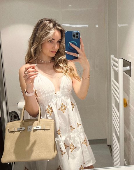 Elena Berri Profile pic