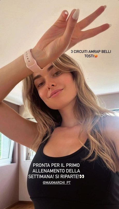 Elena Berri Quick model image