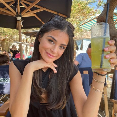 Sandra Dziwiszek model nude photo