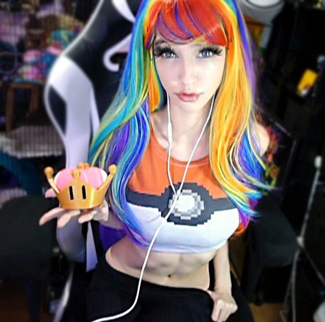 busty mom onlyfans free nude picture