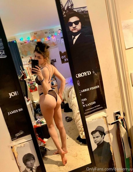 danierruu model pretty pic