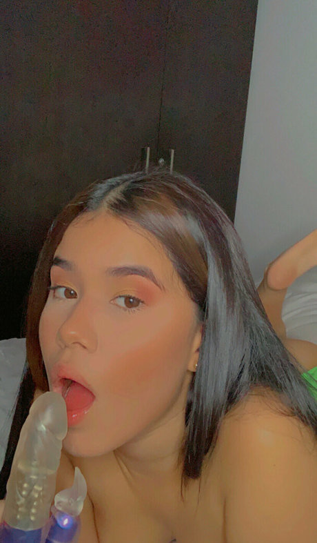 Michelleerabbit free model pics