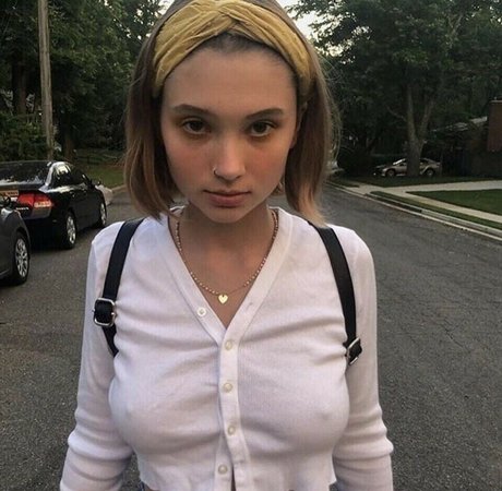 Krissy Kaminski model art pic