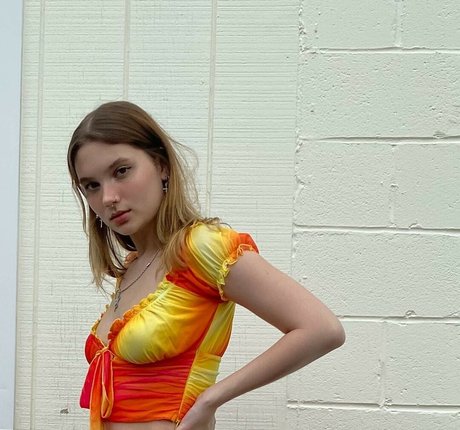 Krissy Kaminski nice star photo