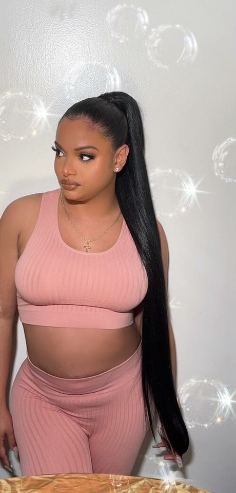 Ts Beauty Monroe naked star image