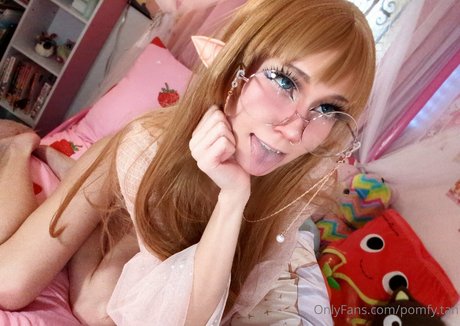 pomfy tan model porn pics