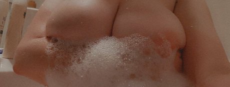 Sweetascandyx nude model images