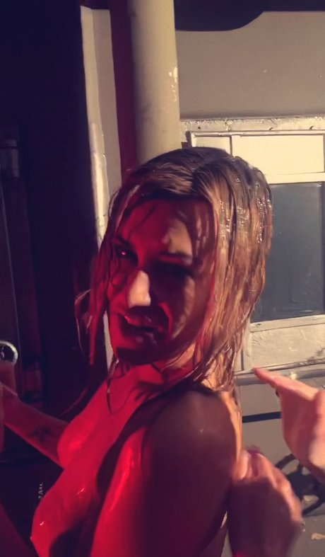 Jahannah James hot actress gallery