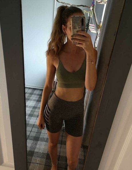 Beauty And The Bear adult star archive